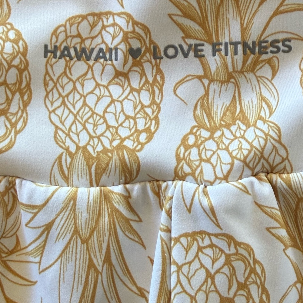 Hawaii Love Fitness Athletic Shorts Stretch
Built-In Panty Pineapples Runners XS - Picture 8 of 9